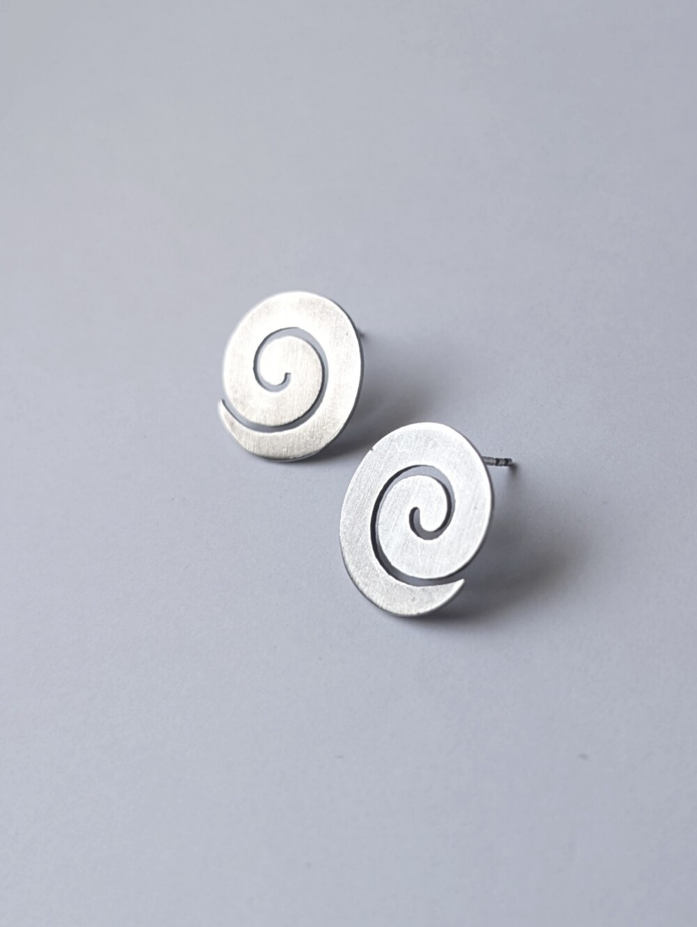 Sterling Silver Earrings Studs Posts Round Swirl Spiral Swish Circle 925